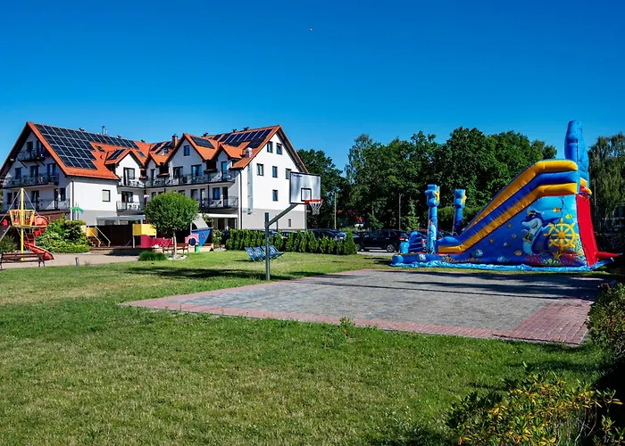 Rejs Ośrodek wypoczynkowy *